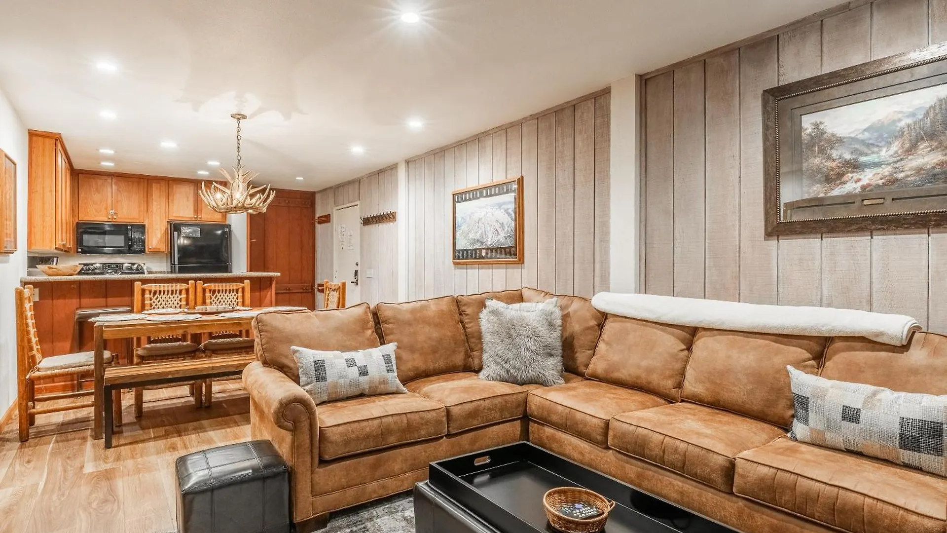 Summit #269 - 2 Bedrm 2 Bathrm Condo - Walk To Eagle Lodge Lifts Mammoth Lakes Holiday home