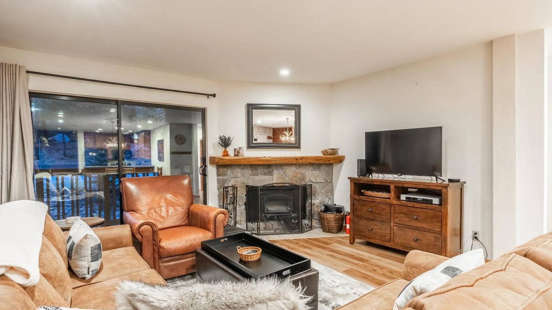 Holiday home Summit #269 - 2 Bedrm 2 Bathrm Condo - Walk To Eagle Lodge Lifts Mammoth Lakes